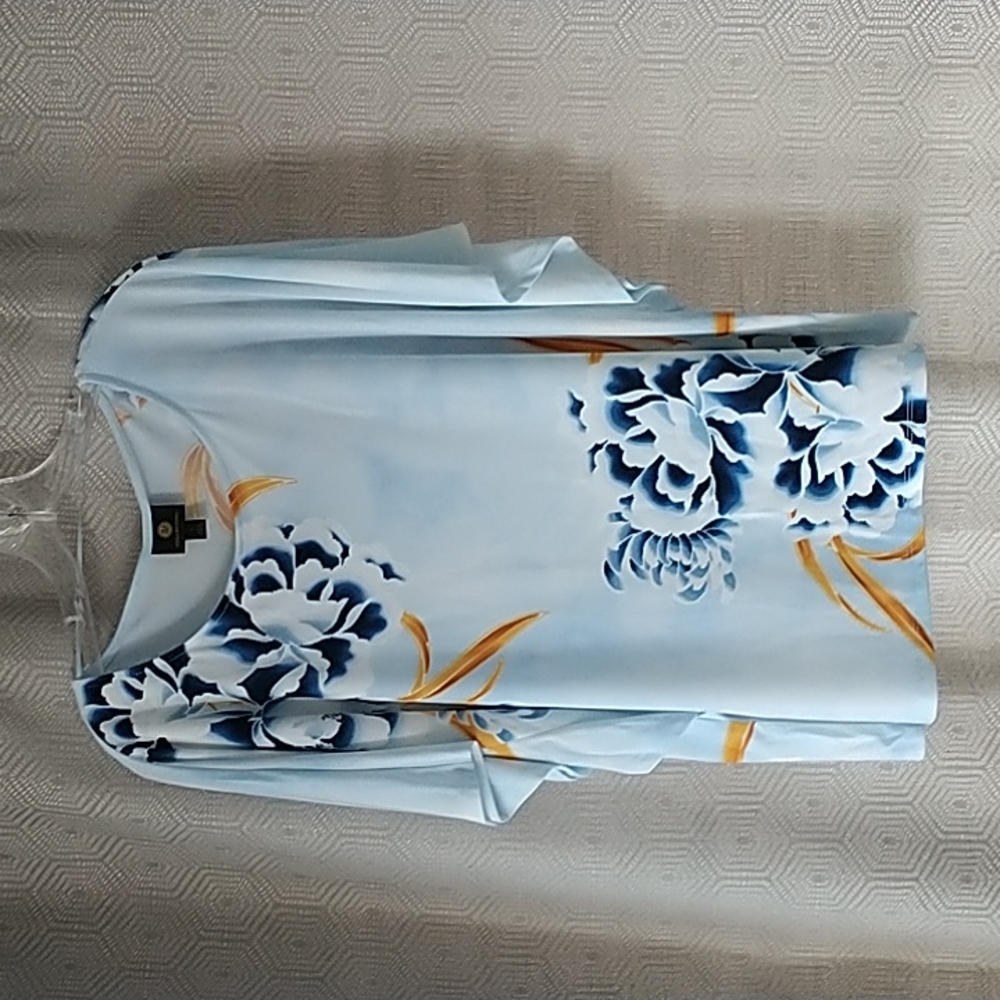 JM Collection Printed Top Size Large NWT